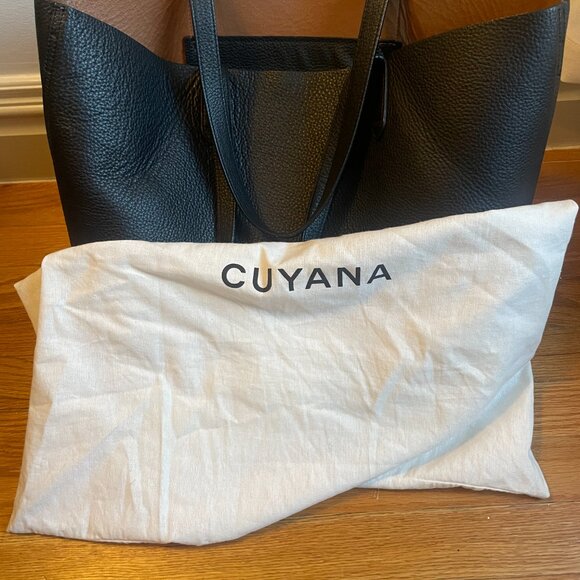 Cuyana Classic Structured Leather Tote - Picture 4 of 4